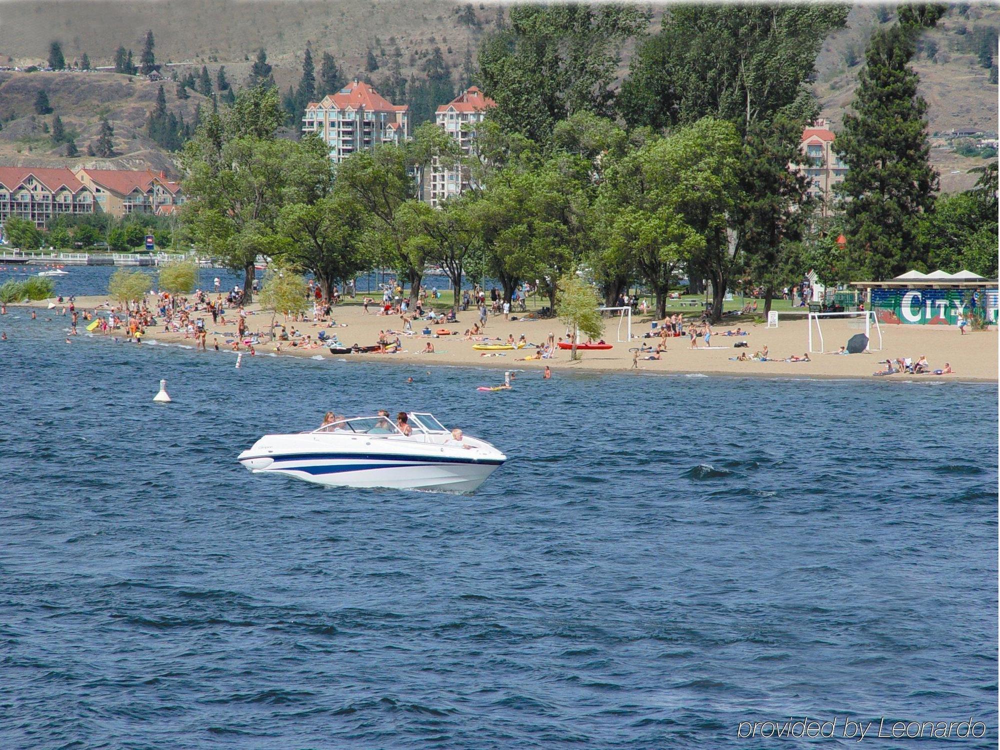 Hotel Kelowna & Conference Centre Εξωτερικό φωτογραφία