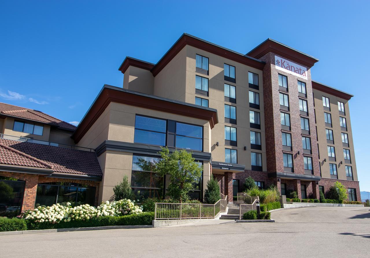 Hotel Kelowna & Conference Centre Εξωτερικό φωτογραφία