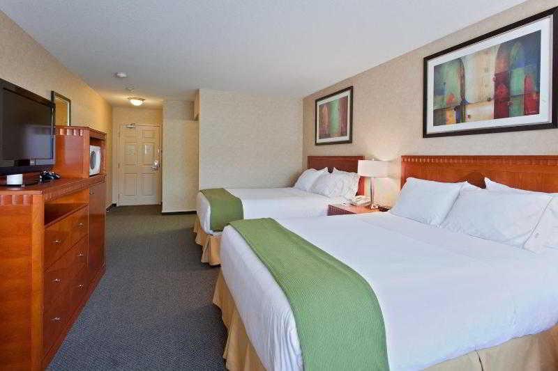 Hotel Kelowna & Conference Centre Εξωτερικό φωτογραφία