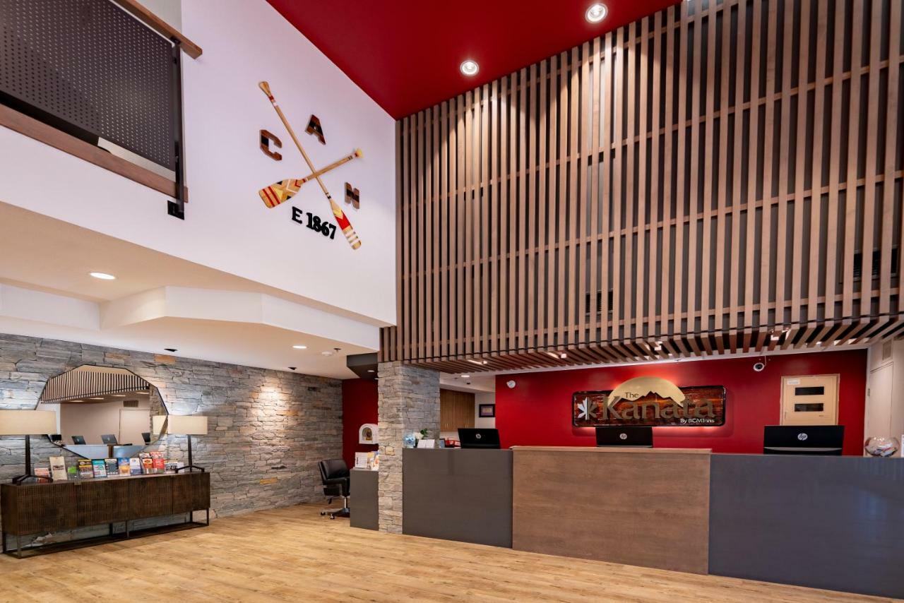 Hotel Kelowna & Conference Centre Εξωτερικό φωτογραφία