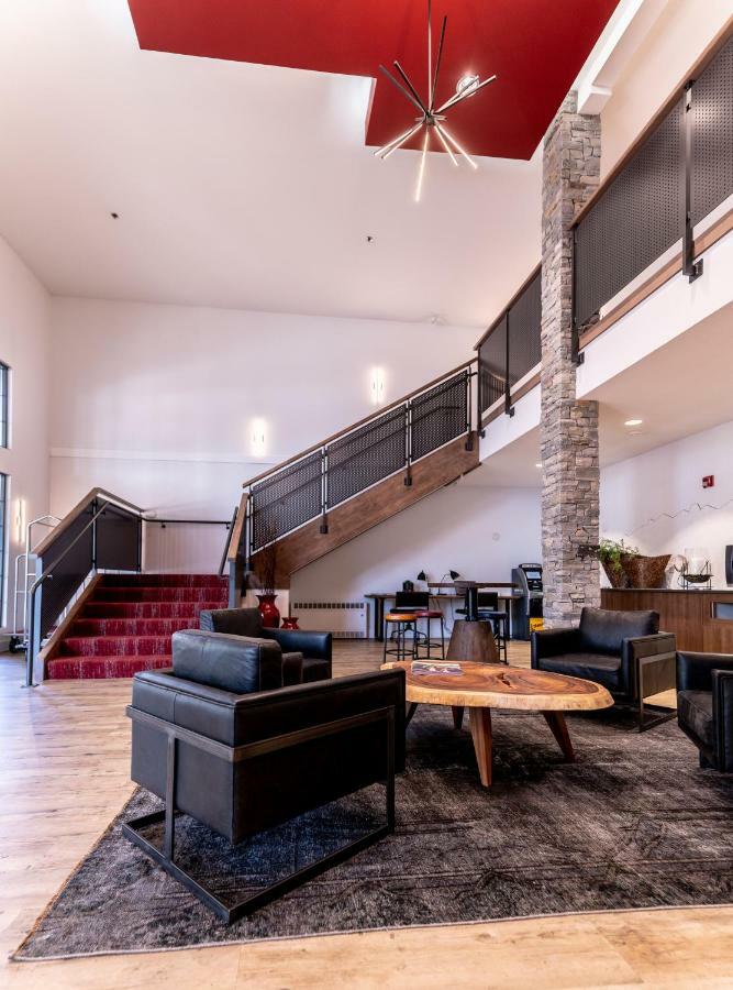 Hotel Kelowna & Conference Centre Εξωτερικό φωτογραφία