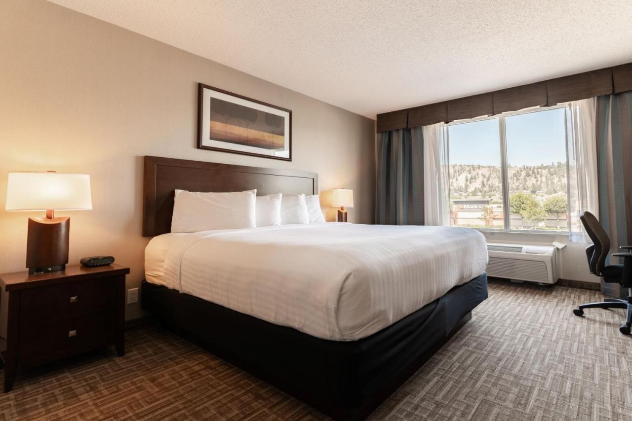 Hotel Kelowna & Conference Centre Εξωτερικό φωτογραφία